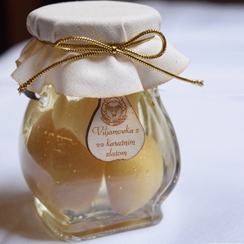 Picture of PEARS IN PEAR BRANDY WITH 22-CARAT GOLD